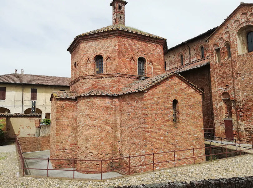 Castello Crivelli, Italy